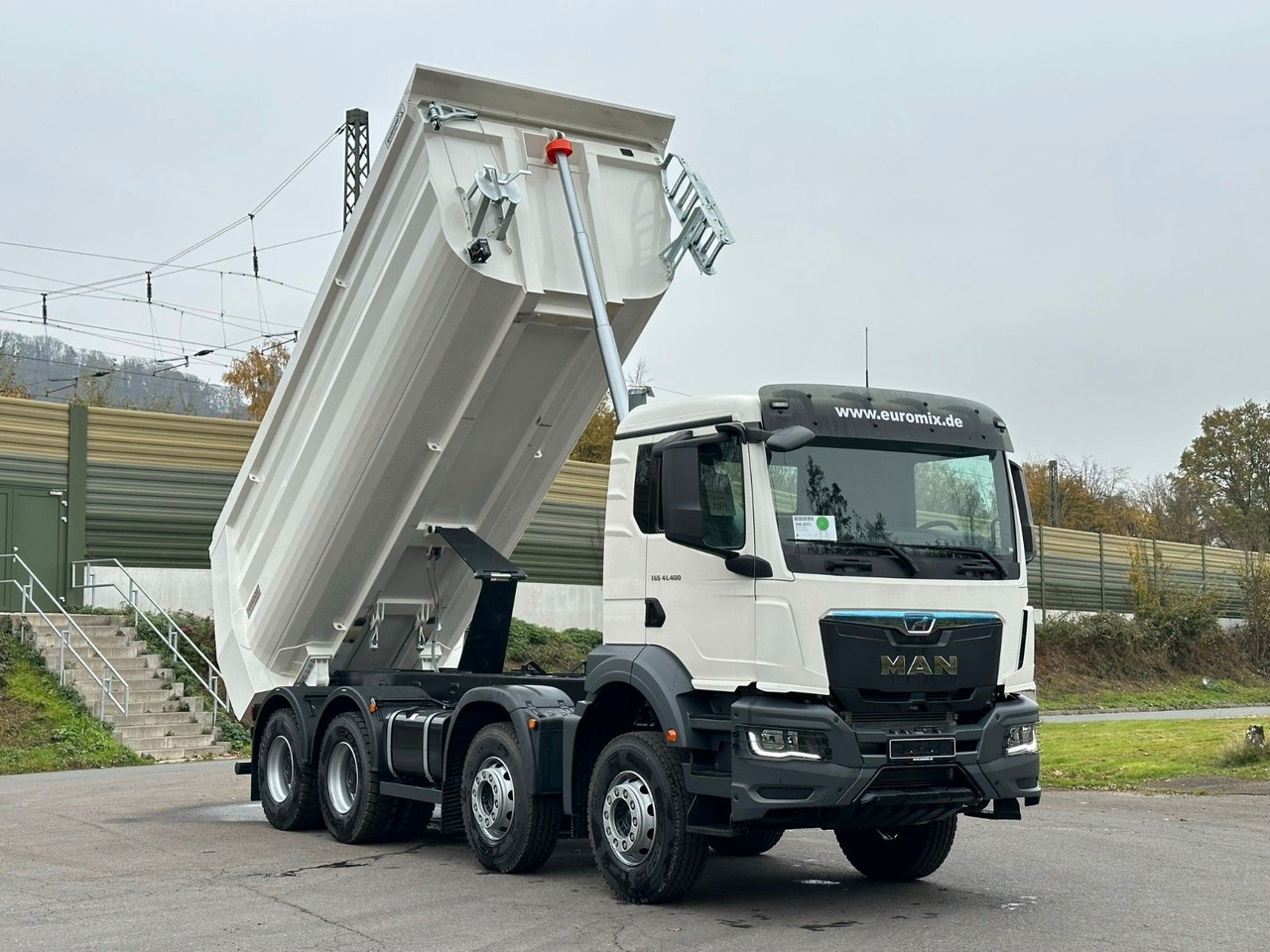 מזהיר MAN TGS 41.400 8x4 /  EUROMIX MTP 20m³/ EURO2 Kipper: תמונה 15