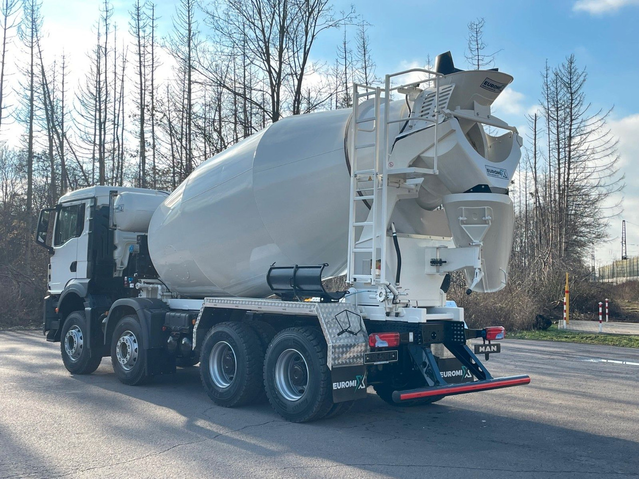 MAN TGS 41.400 8x4 / EuromixMTP EM 12m³ R / EURO 2 - משאית מערבלת בטון: תמונה 5 MAN TGS 41.400 8x4 / EuromixMTP EM 12m³ R / EURO 2 - משאית מערבלת בטון: תמונה 5