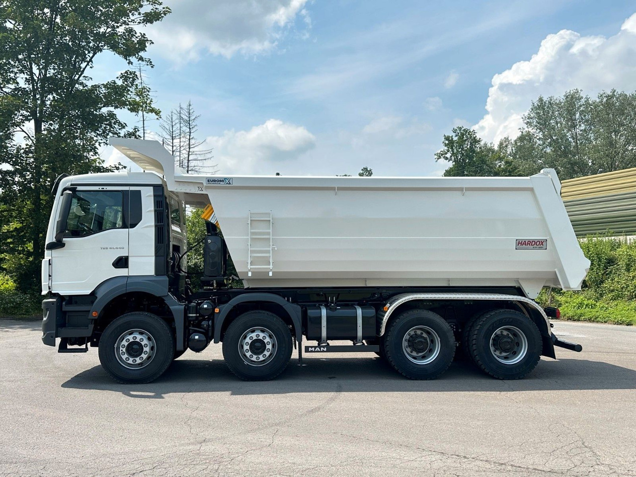 MAN TGS 41.440 8x4 EuromixMTP Mulden-Kipper - מזהיר: תמונה 2 MAN TGS 41.440 8x4 EuromixMTP Mulden-Kipper - מזהיר: תמונה 2