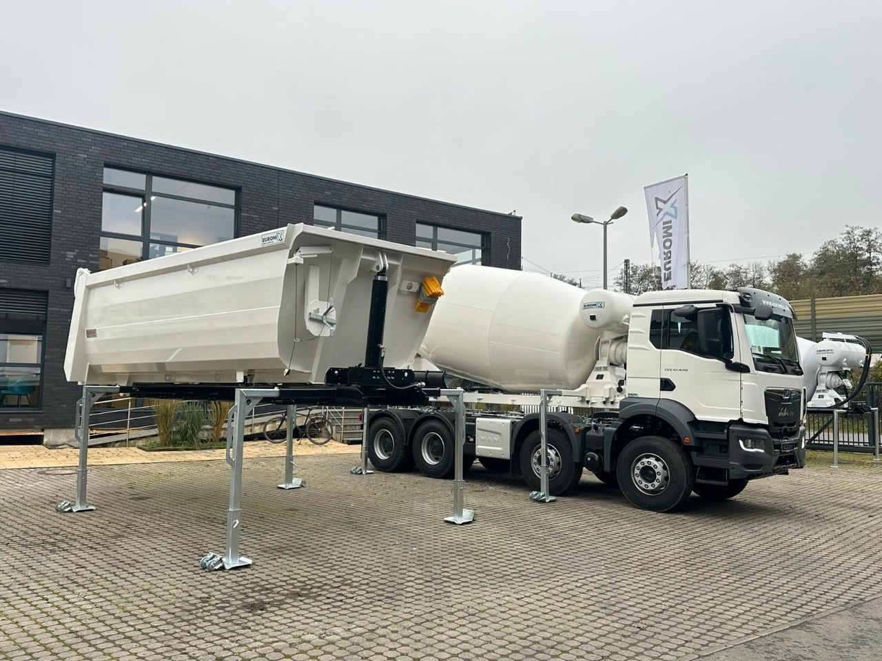 MAN TGS 41.480 8x4 WECHSELSYSTEM KIPPER+MISCHER - משאית מערבלת בטון: תמונה 3 MAN TGS 41.480 8x4 WECHSELSYSTEM KIPPER+MISCHER - משאית מערבלת בטון: תמונה 3