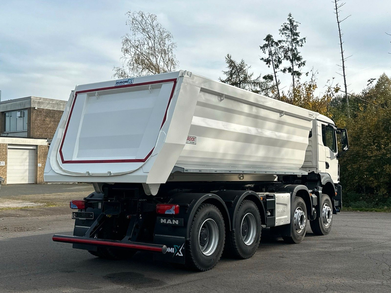 MAN TGS 41.480 BB 8X4 Euromix Mulden Kipper HARDOX - מזהיר: תמונה 5 MAN TGS 41.480 BB 8X4 Euromix Mulden Kipper HARDOX - מזהיר: תמונה 5