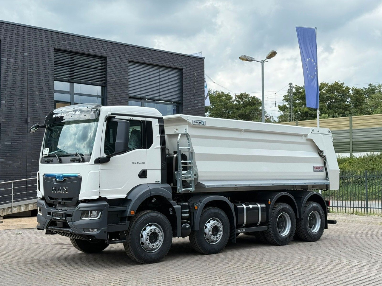 MAN TGS 41.480 BB 8X4 Euromix Mulden Kipper HARDOX - מזהיר: תמונה 5 MAN TGS 41.480 BB 8X4 Euromix Mulden Kipper HARDOX - מזהיר: תמונה 5