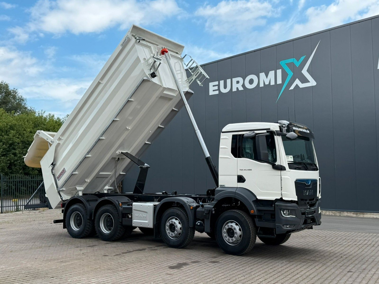 MAN TGS 41.480 BB 8X4 Euromix Mulden Kipper HARDOX - מזהיר: תמונה 1 MAN TGS 41.480 BB 8X4 Euromix Mulden Kipper HARDOX - מזהיר: תמונה 1