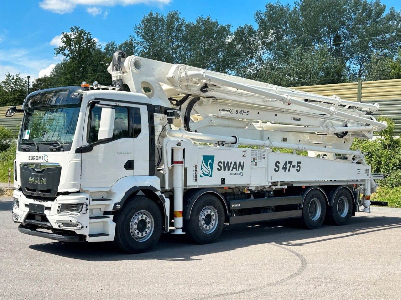 MAN TGS 41.520 8x4 SWAN TSP 47-5 160RZ ( 47m ) - משאית משאבת בטון: תמונה 2 MAN TGS 41.520 8x4 SWAN TSP 47-5 160RZ ( 47m ) - משאית משאבת בטון: תמונה 2