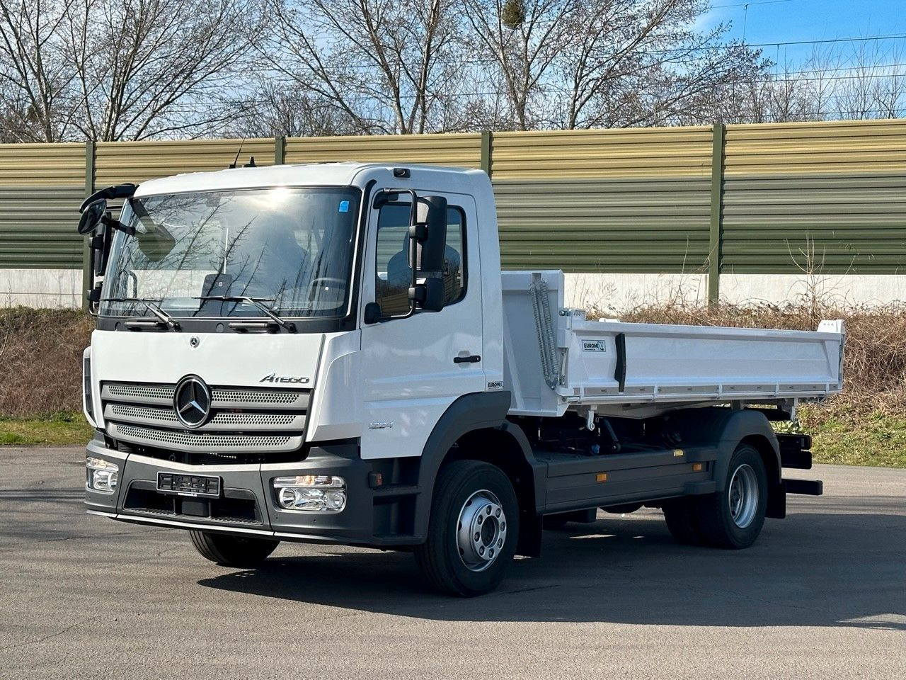 Mercedes-Benz Atego 1224 K EuromixMTP 3-Seiten-Kipper - מזהיר: תמונה 2 Mercedes-Benz Atego 1224 K EuromixMTP 3-Seiten-Kipper - מזהיר: תמונה 2