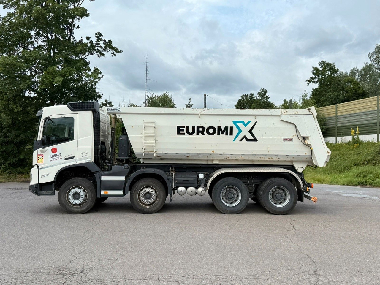 Volvo FMX 430 8X4 EuromixMTP 16m³ Hydraulische Klappe - מזהיר: תמונה 5 Volvo FMX 430 8X4 EuromixMTP 16m³ Hydraulische Klappe - מזהיר: תמונה 5