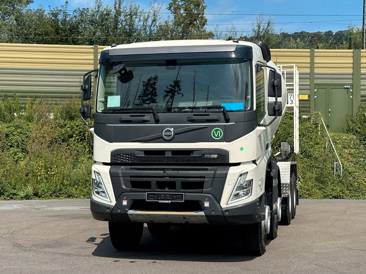 Volvo FMX 460 8x4 / EuromixMTP EM 9 L Euro6e - משאית מערבלת בטון: תמונה 2 Volvo FMX 460 8x4 / EuromixMTP EM 9 L Euro6e - משאית מערבלת בטון: תמונה 2