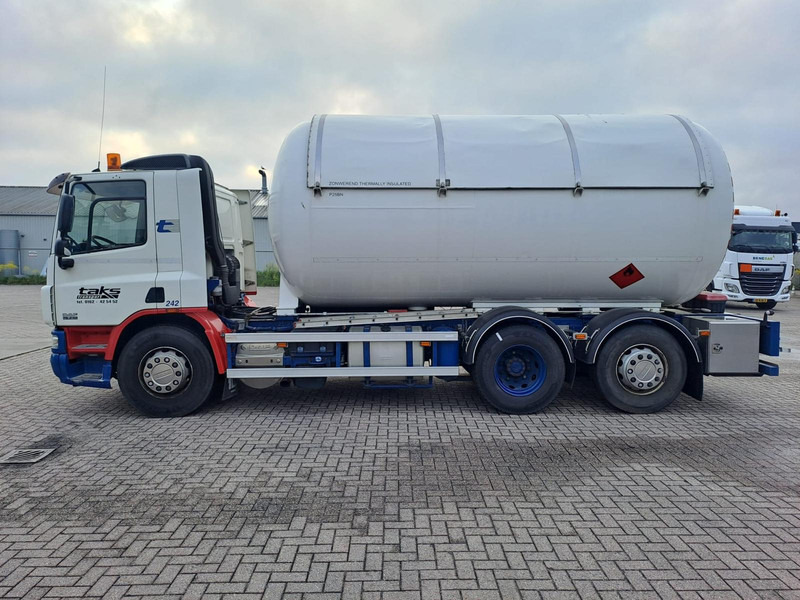 DAF FAN CF75. 6x2 -24030 Liter Gas tank truck ID 2.166 Rootselaar, flowmeter, pump, sunroof on tank - משאית מכל: תמונה 4 DAF FAN CF75. 6x2 -24030 Liter Gas tank truck ID 2.166 Rootselaar, flowmeter, pump, sunroof on tank - משאית מכל: תמונה 4
