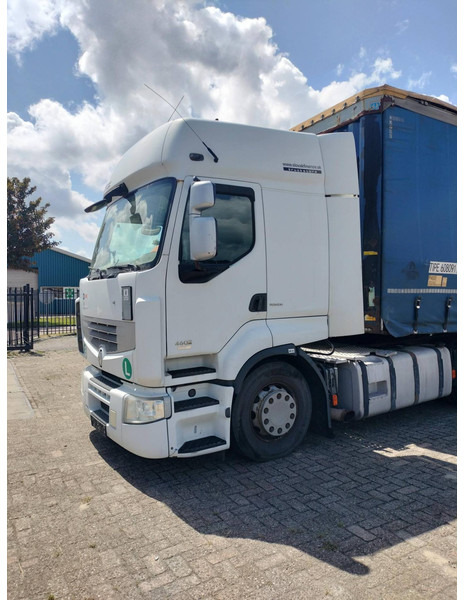 Renault Premium 460.19T 24G ID 7.28 - יחידת טרקטור: תמונה 2 Renault Premium 460.19T 24G ID 7.28 - יחידת טרקטור: תמונה 2