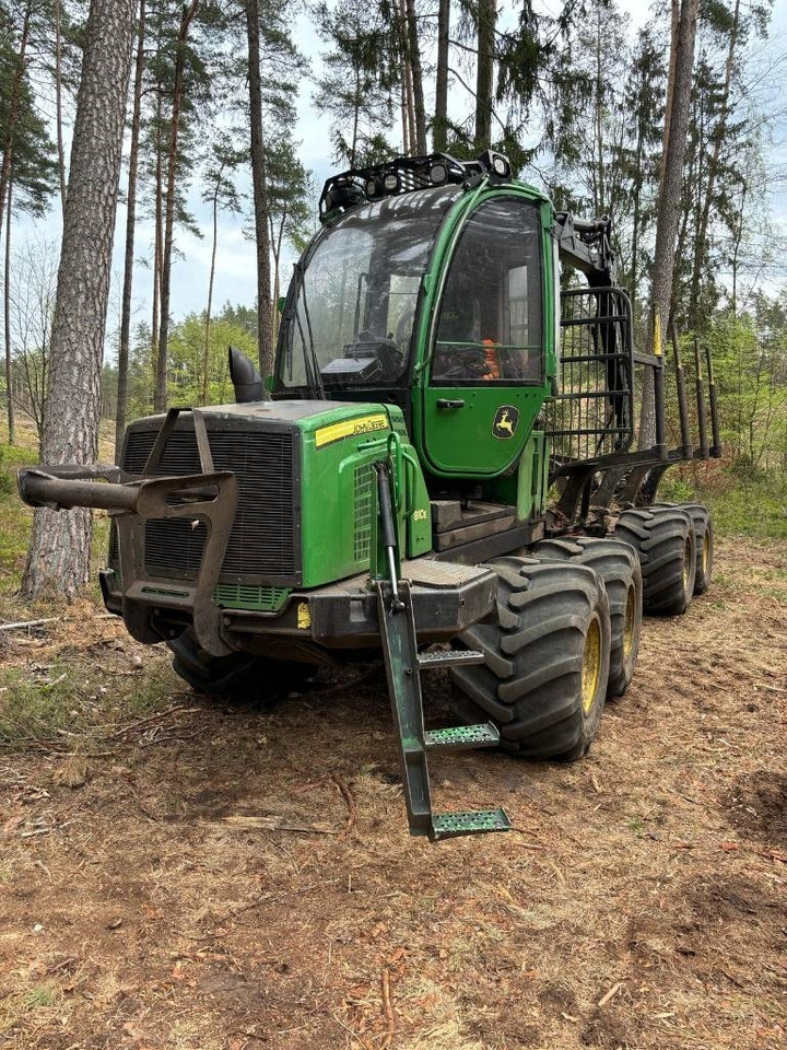 John Deere 810 E - משלח: תמונה 1 John Deere 810 E - משלח: תמונה 1