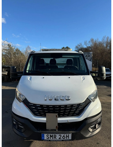 Iveco Daily 35C18, Flatbed + alu-side boards, 3.0TDi, 2022 - משאית צד נופל/ שטוחה: תמונה 2 Iveco Daily 35C18, Flatbed + alu-side boards, 3.0TDi, 2022 - משאית צד נופל/ שטוחה: תמונה 2