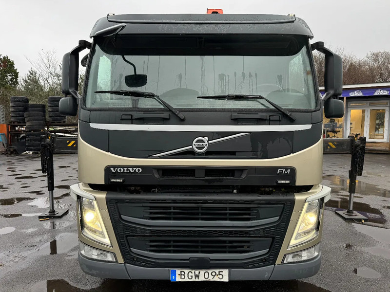 Volvo FM 11.330 4x2, Flatbed-truck with 18t/m Crane, 2014 - משאית צד נופל/ שטוחה, משאית מנוף: תמונה 2 Volvo FM 11.330 4x2, Flatbed-truck with 18t/m Crane, 2014 - משאית צד נופל/ שטוחה, משאית מנוף: תמונה 2