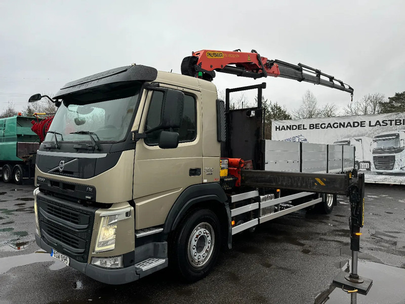 Volvo FM 11.330 4x2, Flatbed-truck with 18t/m Crane, 2014 - משאית צד נופל/ שטוחה, משאית מנוף: תמונה 3 Volvo FM 11.330 4x2, Flatbed-truck with 18t/m Crane, 2014 - משאית צד נופל/ שטוחה, משאית מנוף: תמונה 3