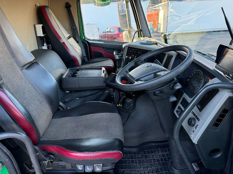 משאית אשפה Volvo FM 330 RHD, 2-compart, & tipper, 2014: תמונה 17