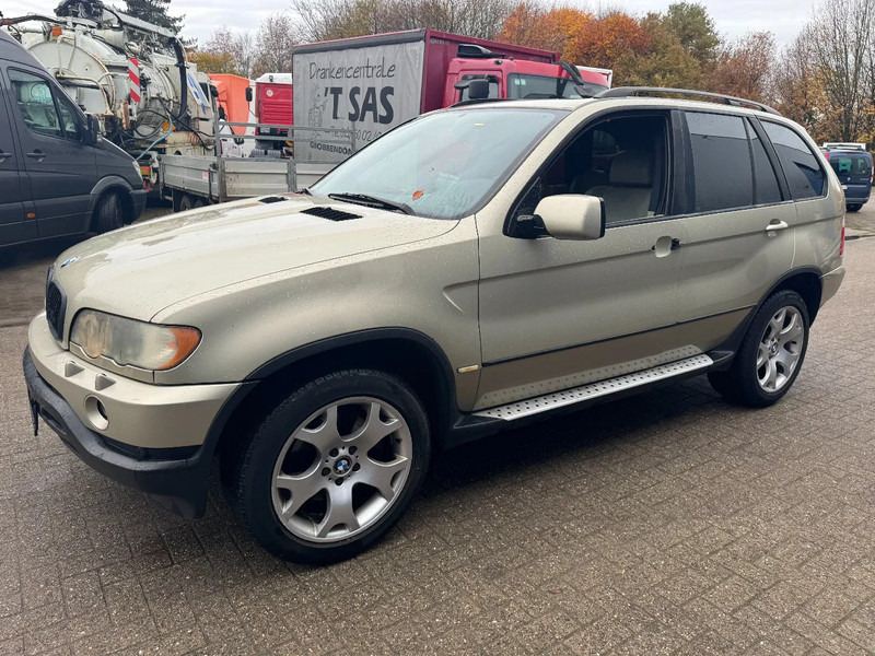 BMW X5 **3.0-PETROL-ESSENCE** - SUV: תמונה 1 BMW X5 **3.0-PETROL-ESSENCE** - SUV: תמונה 1