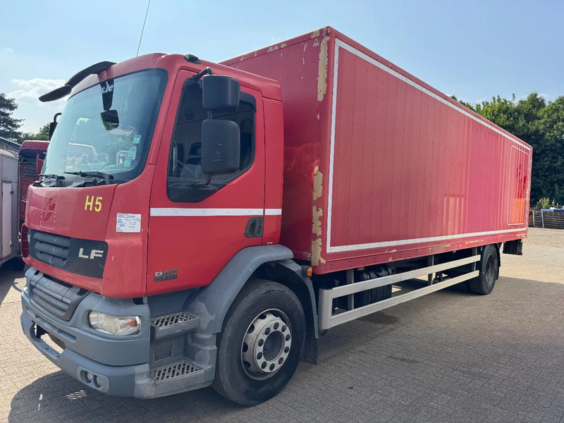 DAF LF 55.220 **MANUAL GEARBOX-EURO 4** - משאית תיבה: תמונה 1 DAF LF 55.220 **MANUAL GEARBOX-EURO 4** - משאית תיבה: תמונה 1