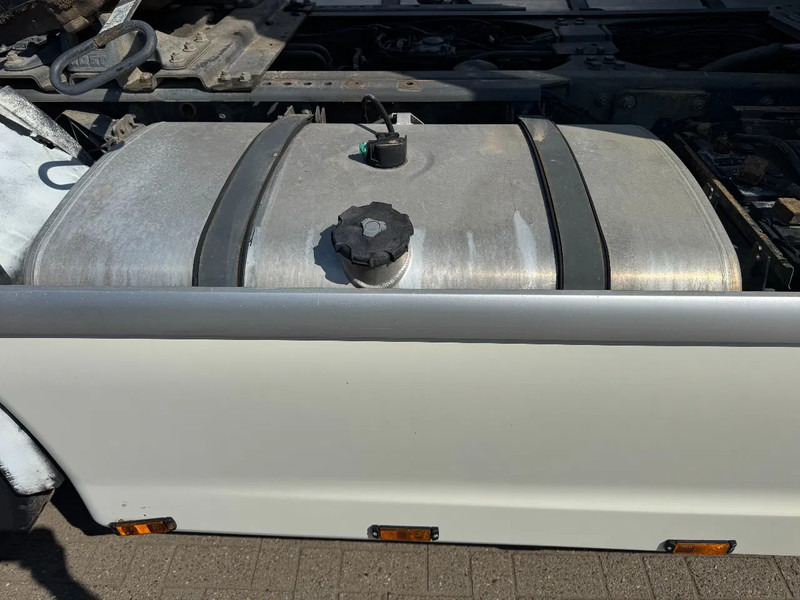 DAF XF 105.460 **EURO 5-RETARDER** - יחידת טרקטור: תמונה 4 DAF XF 105.460 **EURO 5-RETARDER** - יחידת טרקטור: תמונה 4