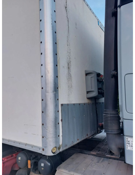 Fruehauf **BOX-3AXXLE** - סמיטריילר בתיבה סגורה: תמונה 4 Fruehauf **BOX-3AXXLE** - סמיטריילר בתיבה סגורה: תמונה 4