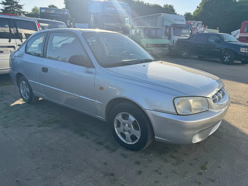Hyundai Accent **PETROL-ESSENCE-BELGIUM CAR** - סדאן: תמונה 3 Hyundai Accent **PETROL-ESSENCE-BELGIUM CAR** - סדאן: תמונה 3