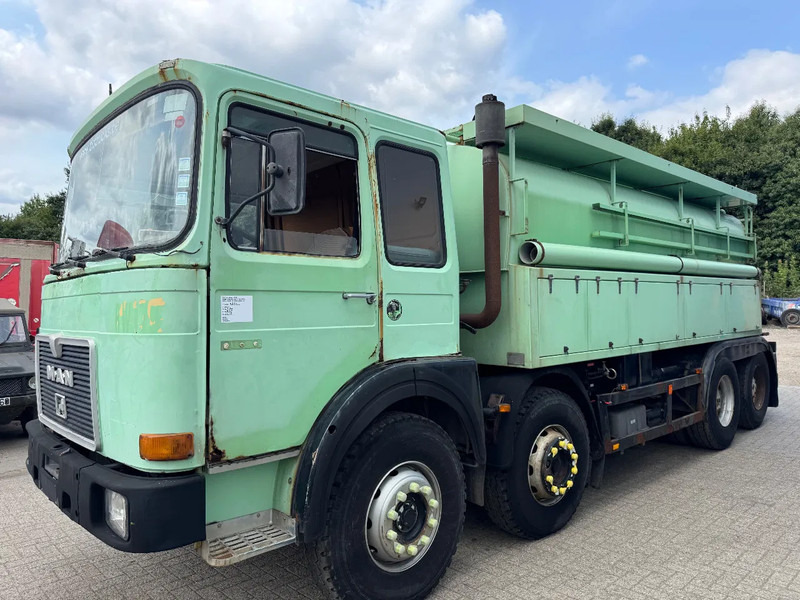 MAN F8 **32.291 8x4-6Cyl-BELGIAN TRUCK-BIG AXXLES** - משאית ואקום: תמונה 1 MAN F8 **32.291 8x4-6Cyl-BELGIAN TRUCK-BIG AXXLES** - משאית ואקום: תמונה 1
