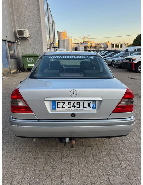 Mercedes-Benz C-Klasse **C180-PETROL-AC** - סדאן: תמונה 5 Mercedes-Benz C-Klasse **C180-PETROL-AC** - סדאן: תמונה 5