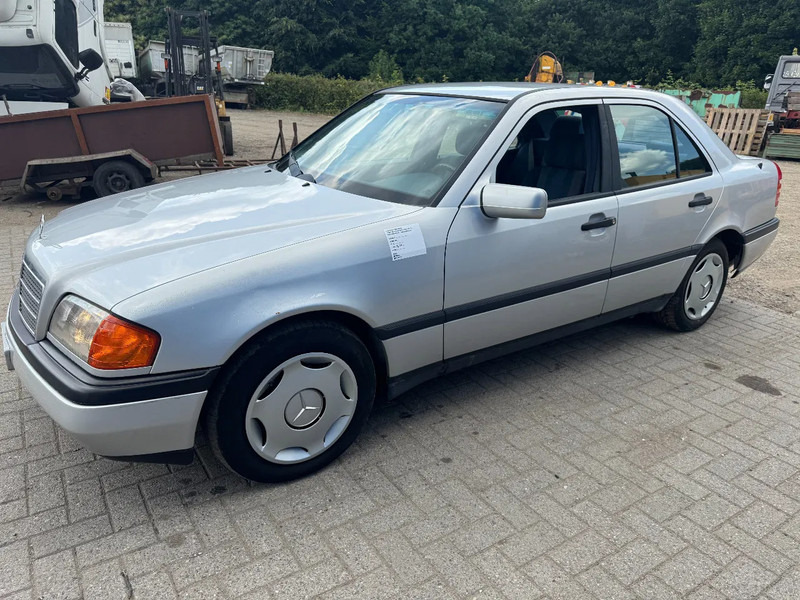 Mercedes-Benz C-Klasse **C250DIESEL+AIRCO** - סדאן: תמונה 1 Mercedes-Benz C-Klasse **C250DIESEL+AIRCO** - סדאן: תמונה 1