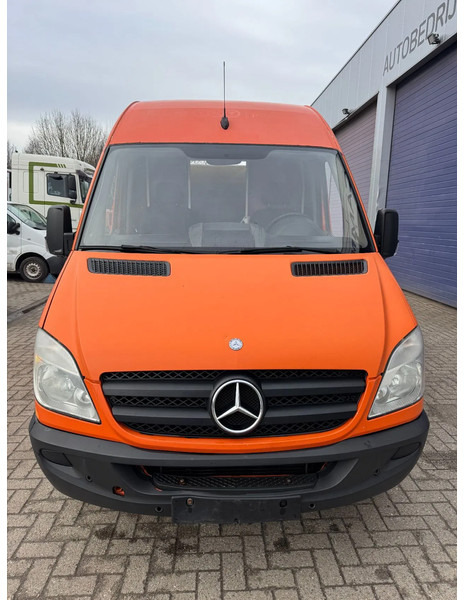 Mercedes-Benz Sprinter 310 310 - כלי רכב מסחרי עם לוח: תמונה 2 Mercedes-Benz Sprinter 310 310 - כלי רכב מסחרי עם לוח: תמונה 2
