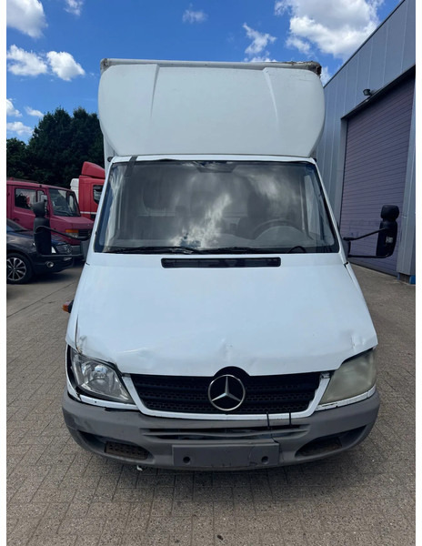 Mercedes-Benz Sprinter 313 **BOX+LIFT** - כלי רכב מסחרי עם תיבה: תמונה 2 Mercedes-Benz Sprinter 313 **BOX+LIFT** - כלי רכב מסחרי עם תיבה: תמונה 2