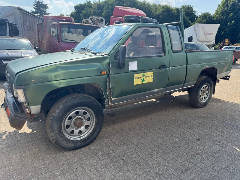 Nissan King-cab **DIESEL-4X4** - מכונית: תמונה 3 Nissan King-cab **DIESEL-4X4** - מכונית: תמונה 3
