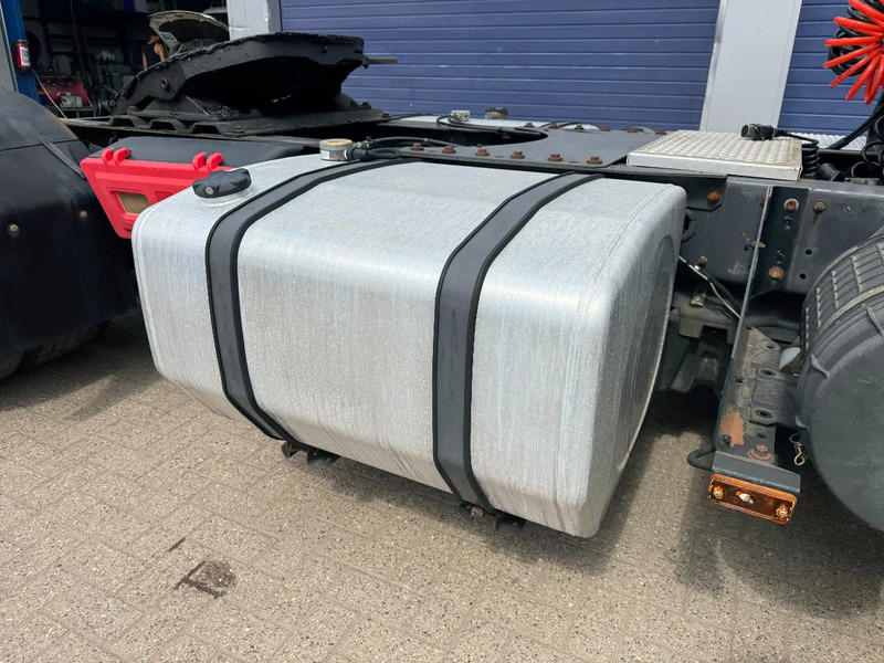 Renault Premium 340 **POMPE MECANIQUE-MANUAL PUMP** - יחידת טרקטור: תמונה 4 Renault Premium 340 **POMPE MECANIQUE-MANUAL PUMP** - יחידת טרקטור: תמונה 4