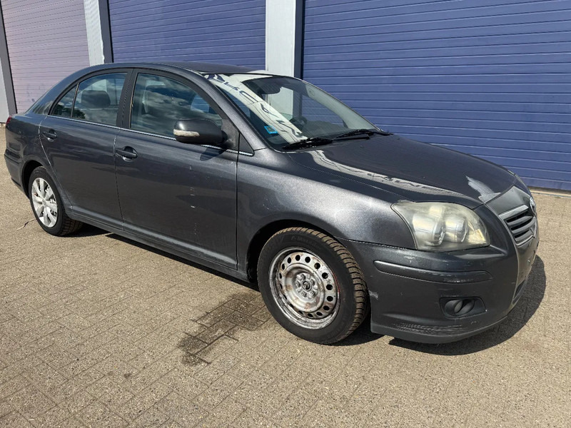 Toyota Avensis **DIESEL-AIRCO** - סדאן: תמונה 3 Toyota Avensis **DIESEL-AIRCO** - סדאן: תמונה 3