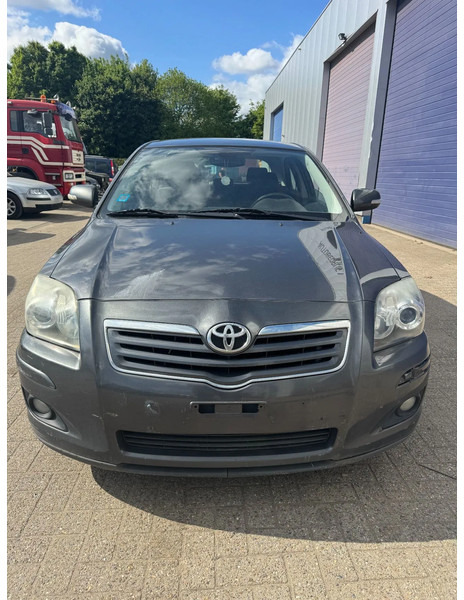 Toyota Avensis **DIESEL-AIRCO** - סדאן: תמונה 2 Toyota Avensis **DIESEL-AIRCO** - סדאן: תמונה 2