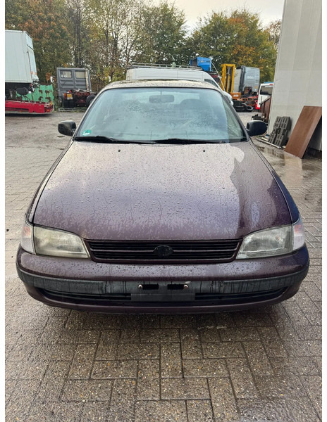 Toyota Carina E **2.0 PETROL-ESSENCE** - סדאן: תמונה 2 Toyota Carina E **2.0 PETROL-ESSENCE** - סדאן: תמונה 2