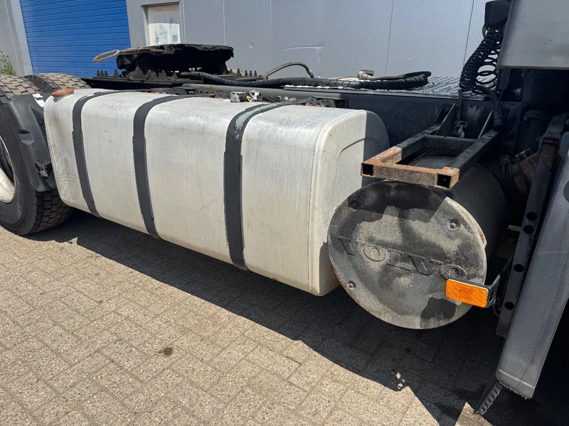 Volvo FM 300 **EURO 3-BELGIAN TRUCK-I SHIFT-PTO** - יחידת טרקטור: תמונה 4 Volvo FM 300 **EURO 3-BELGIAN TRUCK-I SHIFT-PTO** - יחידת טרקטור: תמונה 4