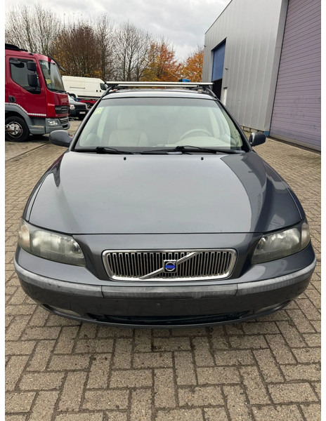 Volvo V70 V70 - מכונית: תמונה 3 Volvo V70 V70 - מכונית: תמונה 3