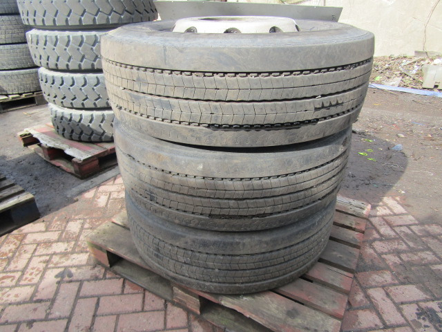 315/70/22.5 ‘ALCOA'(4) MICHELIN STEER PATTERN – 4 PIECE SET - צמיג עבור משאית: תמונה 3 315/70/22.5 ‘ALCOA'(4) MICHELIN STEER PATTERN – 4 PIECE SET - צמיג עבור משאית: תמונה 3