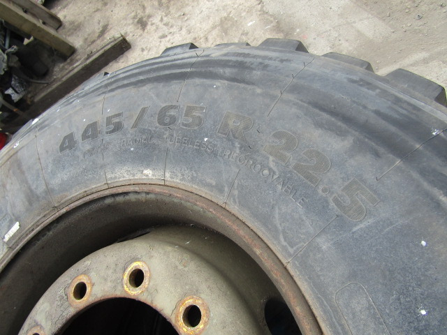 465/65/22.5 MICHELIN TRACK GRIP TYRE WITH RIM - צמיג עבור משאית: תמונה 3 465/65/22.5 MICHELIN TRACK GRIP TYRE WITH RIM - צמיג עבור משאית: תמונה 3