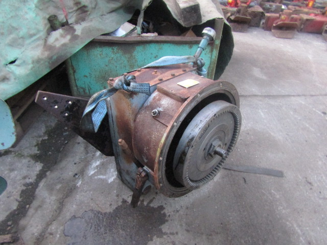 AUGO GEARBOX MODEL SP600E-Y SERIAL NO 154873 EX SHMIDT SNOW BLOWER - תיבת הילוכים עבור מכונת בנייה: תמונה 3 AUGO GEARBOX MODEL SP600E-Y SERIAL NO 154873 EX SHMIDT SNOW BLOWER - תיבת הילוכים עבור מכונת בנייה: תמונה 3