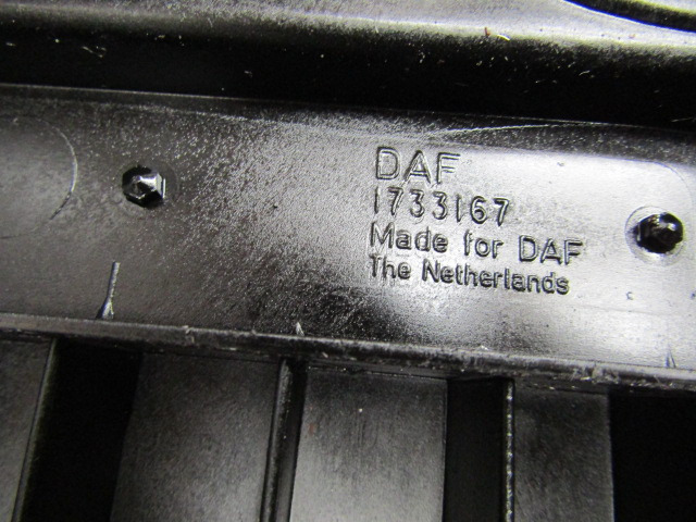 DAF XF 105 PACCAR ROCKER COVER P/NO 1733167 - מנוע וחלקים עבור משאית: תמונה 2 DAF XF 105 PACCAR ROCKER COVER P/NO 1733167 - מנוע וחלקים עבור משאית: תמונה 2