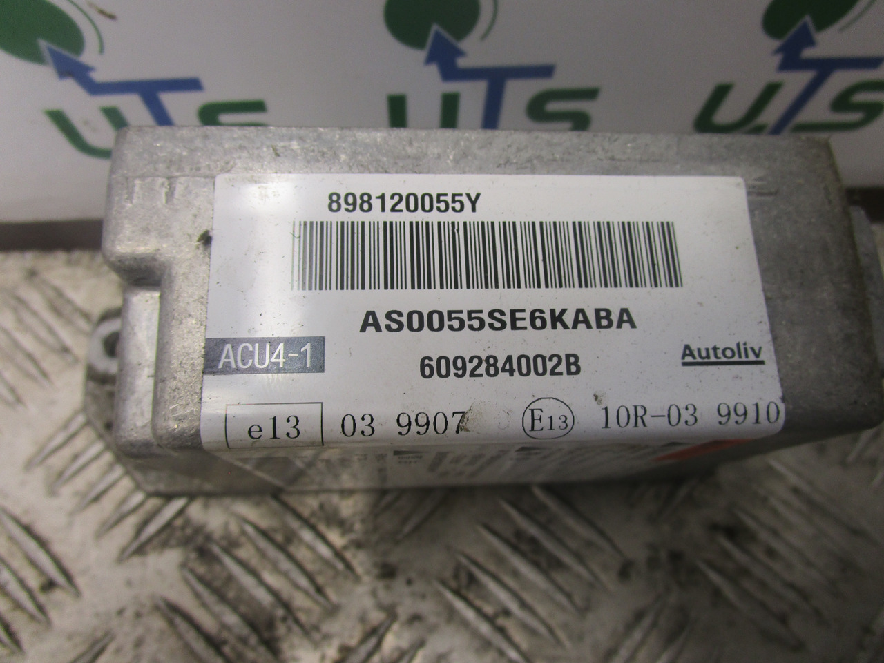 ISUZU N75 4HK1 AIR BAG SENSOR P/NO 898120055Y - תא ופנים הרכב עבור משאית: תמונה 2 ISUZU N75 4HK1 AIR BAG SENSOR P/NO 898120055Y - תא ופנים הרכב עבור משאית: תמונה 2