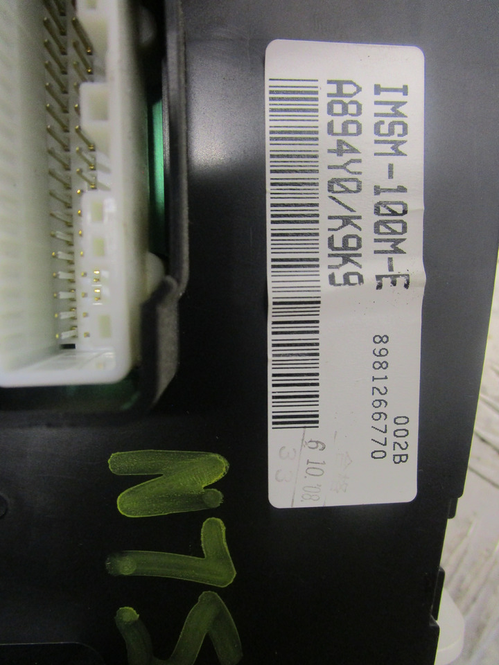 ISUZU N75 4HK1 CLOCK CLUSTER P/NO 8981266770 - תא ופנים הרכב עבור משאית: תמונה 2 ISUZU N75 4HK1 CLOCK CLUSTER P/NO 8981266770 - תא ופנים הרכב עבור משאית: תמונה 2