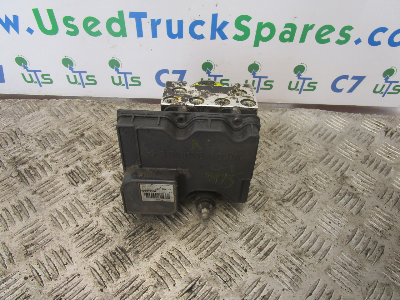 ISUZU N75 ABS MODULE P/NO 2069044 - חלקי בלמים עבור משאית: תמונה 1 ISUZU N75 ABS MODULE P/NO 2069044 - חלקי בלמים עבור משאית: תמונה 1