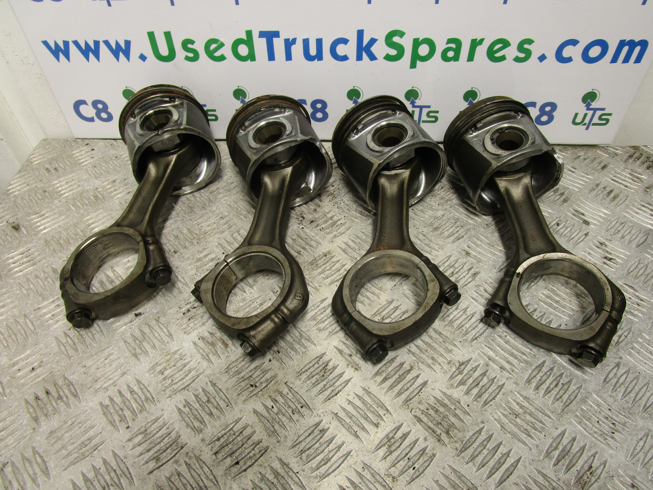 IVECO DAILY 3.0 CONROD & PISTON - מנוע וחלקים עבור משאית: תמונה 2 IVECO DAILY 3.0 CONROD & PISTON - מנוע וחלקים עבור משאית: תמונה 2