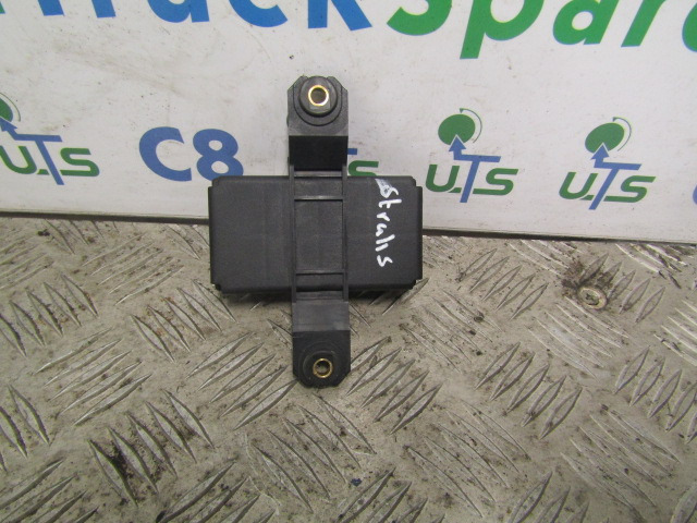 IVECO STRALIS CONTROL UNIT P/NO 504111498 - מערכת חשמל עבור משאית: תמונה 1 IVECO STRALIS CONTROL UNIT P/NO 504111498 - מערכת חשמל עבור משאית: תמונה 1