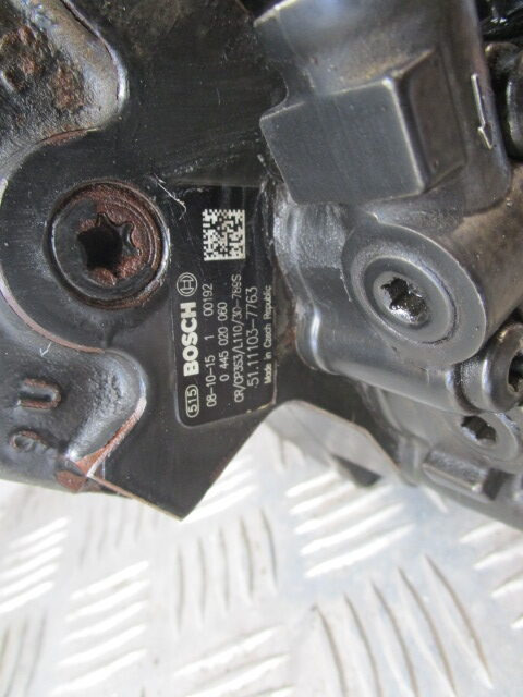 MAN TGL DO834 LFL54 BOSCH HIGH PRESSURE FUEL PUMP P/NO 0445020060 - מערכת דלק עבור משאית: תמונה 2 MAN TGL DO834 LFL54 BOSCH HIGH PRESSURE FUEL PUMP P/NO 0445020060 - מערכת דלק עבור משאית: תמונה 2