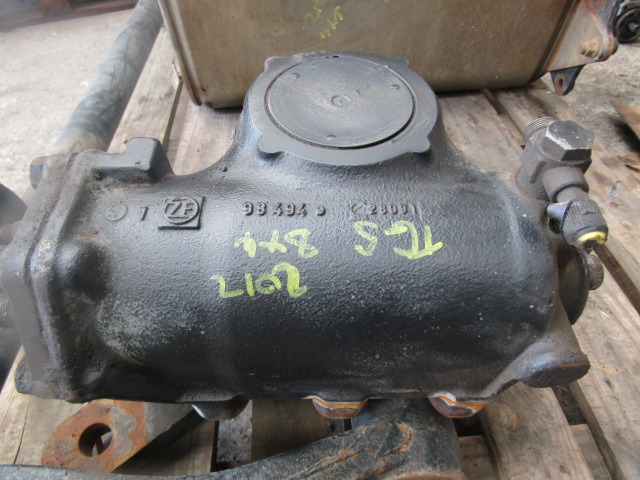 MAN TGS 8X4 STEERING BOX ZF P/NO 984014E/28091 - היגוי עבור משאית: תמונה 1 MAN TGS 8X4 STEERING BOX ZF P/NO 984014E/28091 - היגוי עבור משאית: תמונה 1