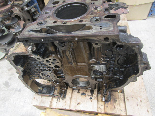 MERCEDES ACTROS MP4 OM471-6 ENGINE BLOCK - מנוע וחלקים עבור משאית: תמונה 2 MERCEDES ACTROS MP4 OM471-6 ENGINE BLOCK - מנוע וחלקים עבור משאית: תמונה 2