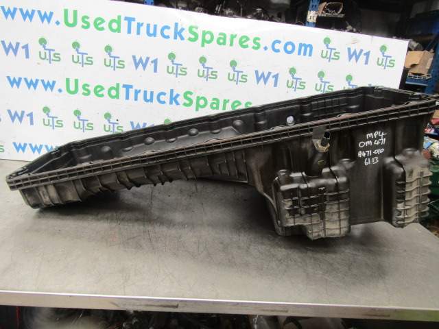 MERCEDES ACTROS MP4 OM471-6 ENGINE OIL SUMP P/NO A4710106113 - מנוע וחלקים עבור משאית: תמונה 1 MERCEDES ACTROS MP4 OM471-6 ENGINE OIL SUMP P/NO A4710106113 - מנוע וחלקים עבור משאית: תמונה 1