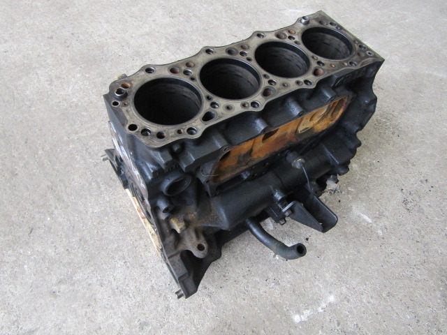 MITSUBISHI 4M42 STD BLOCK - מנוע וחלקים עבור משאית: תמונה 3 MITSUBISHI 4M42 STD BLOCK - מנוע וחלקים עבור משאית: תמונה 3