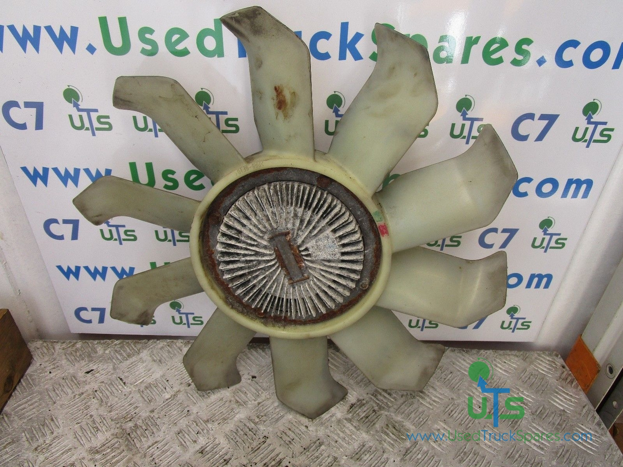 MITSUBISHI CANTER 35C13 (4M42) VISCUSS FAN - מנוע וחלקים עבור משאית: תמונה 1 MITSUBISHI CANTER 35C13 (4M42) VISCUSS FAN - מנוע וחלקים עבור משאית: תמונה 1